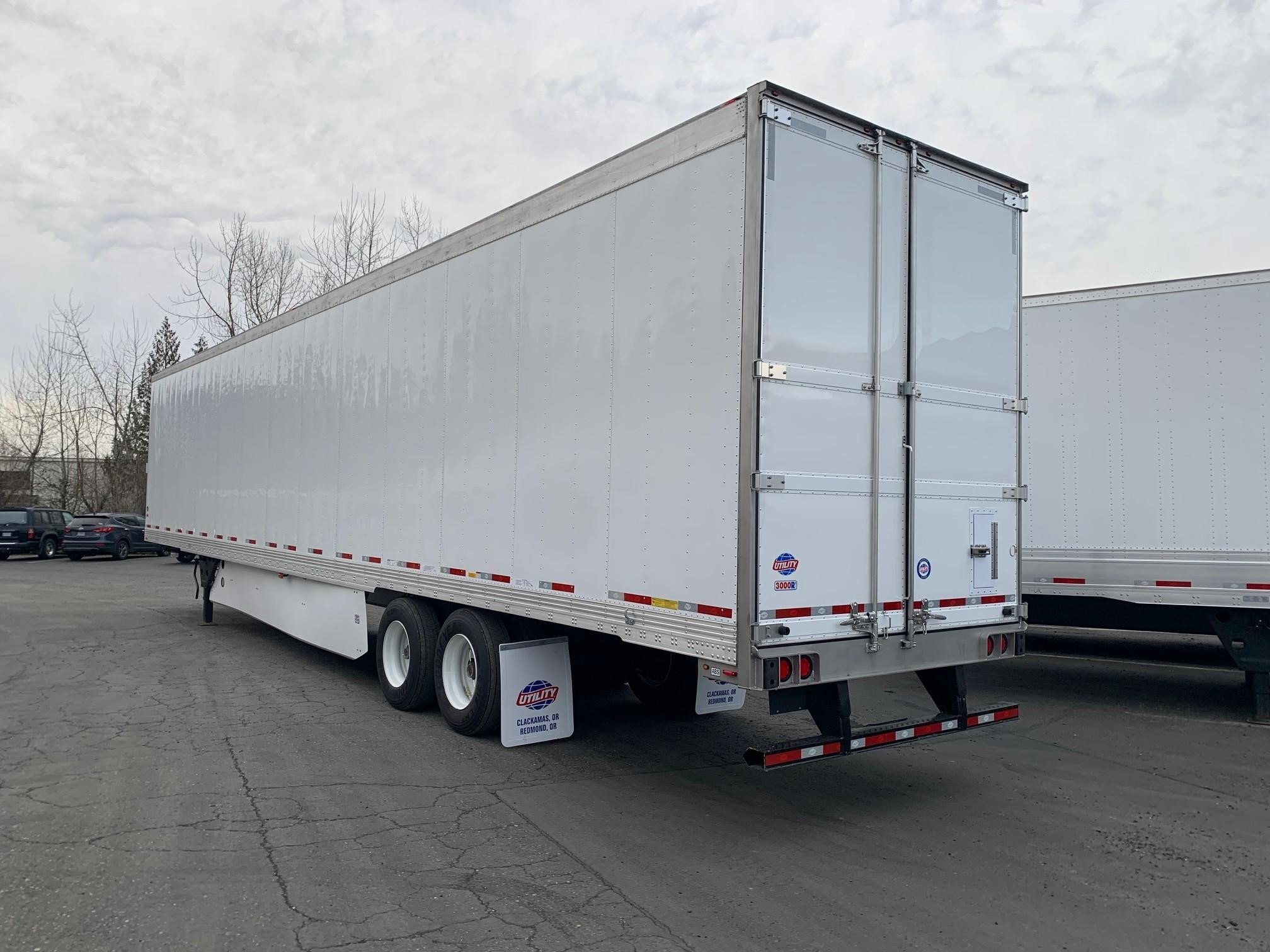 2023 UTILITY 3000R HIGH CUBE REEFERS 14'0